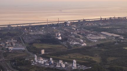 Une vue du port de Dunkerque, en septembre 2023. (SAMEER AL-DOUMY / AFP)